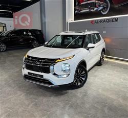 ميتسوبيشي اوتلاندر